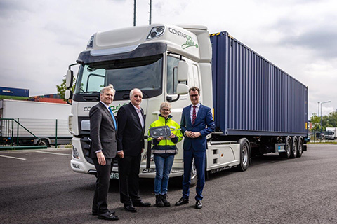 Компания DAF Trucks осуществила поставку двух электроприводных грузовых автомобиля компании Contargo в Германии.