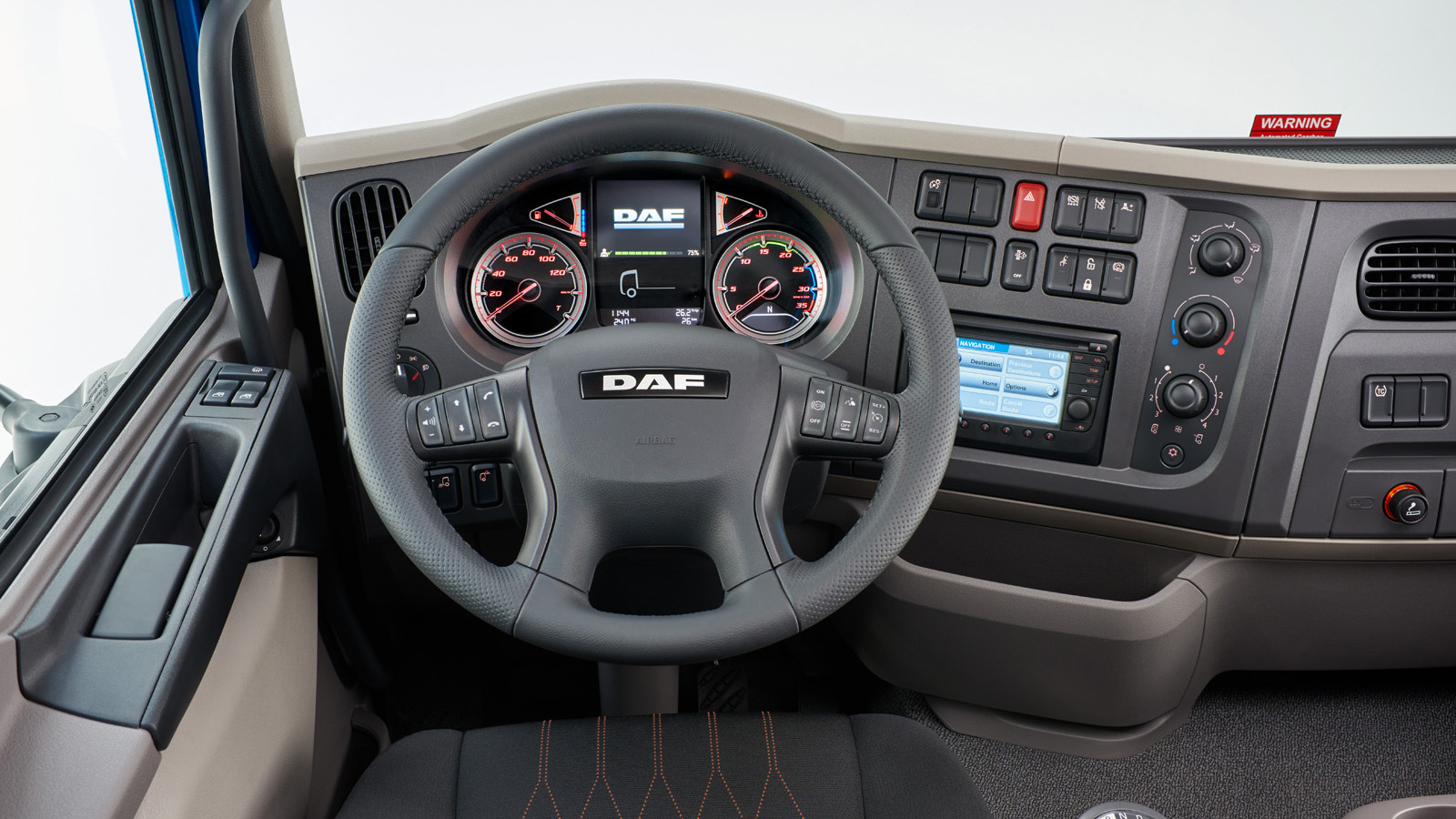 new-daf-LF-steering-wheel
